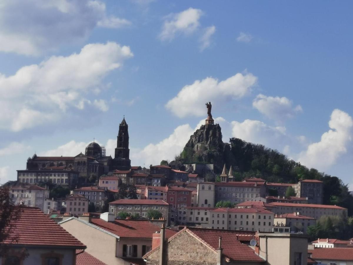 Velay Cocon Appartement 4 Chambres Avec Vue Sur Les Monuments Le Puy-en-Velay المظهر الخارجي الصورة
